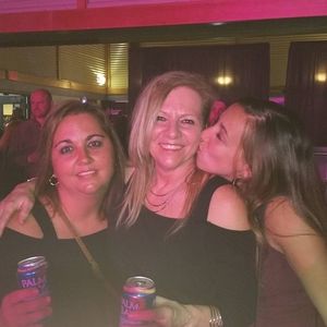 Meet your Posher, Monique